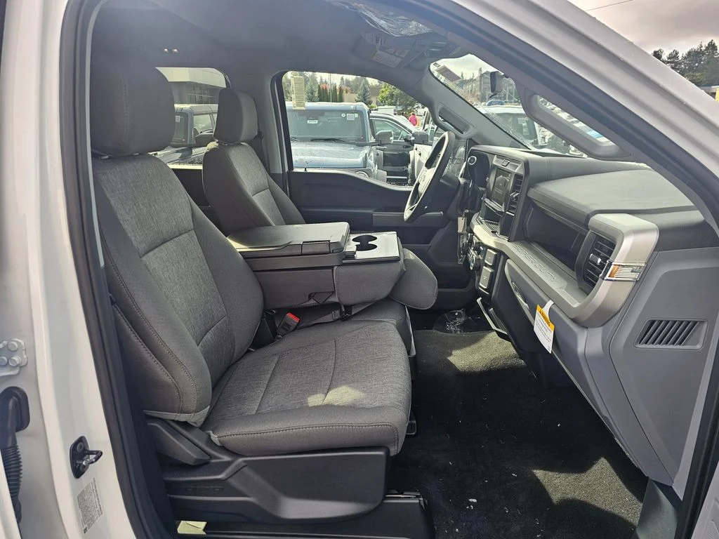 New 2026 Oxford White Ford F-350® XL image 10