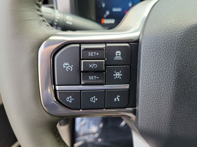 New 2026 Star White Metallic Tri-Coat Ford Platinum® image 5