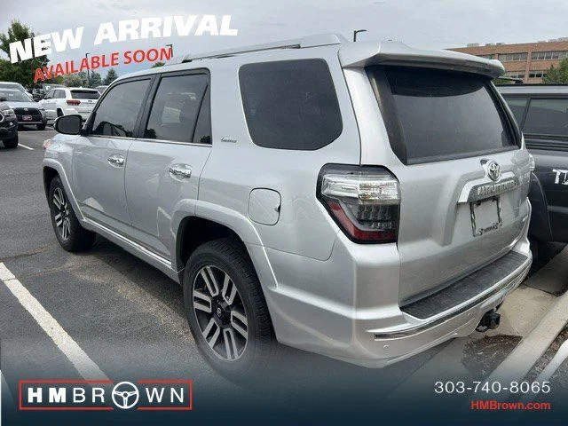 Used 2018 Classic Silver Metallic Toyota Limited image 3
