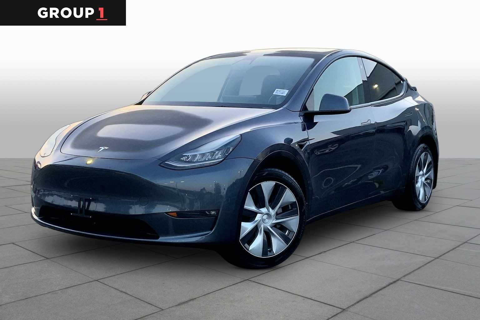 2022 Tesla Model Y Long Range Dual Motor All-Wheel Drive's photo