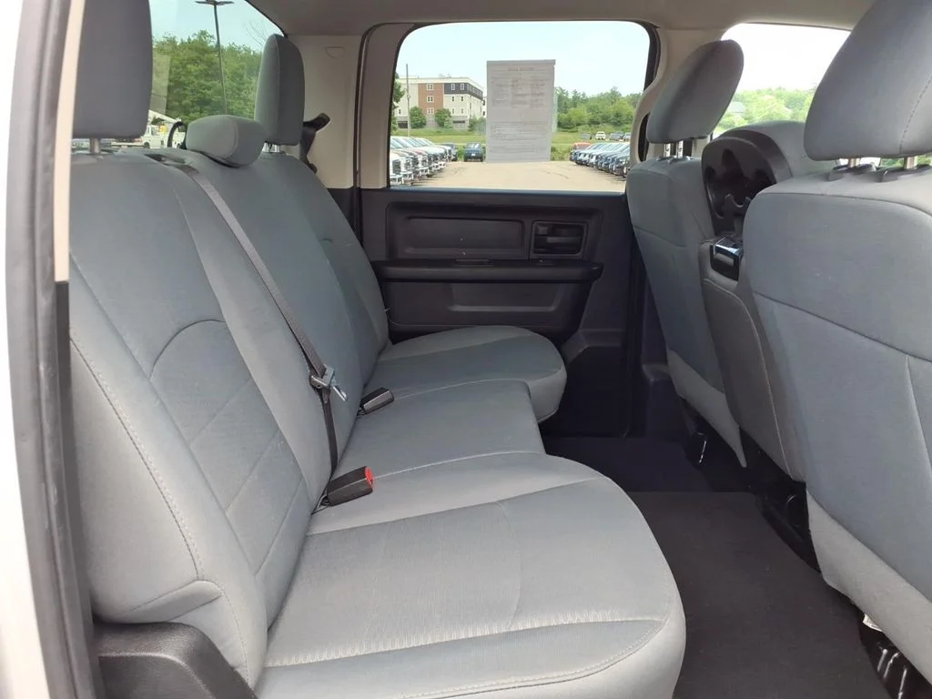 Used 2017 Bright Silver Clearcoat Metallic Ram Tradesman image 11