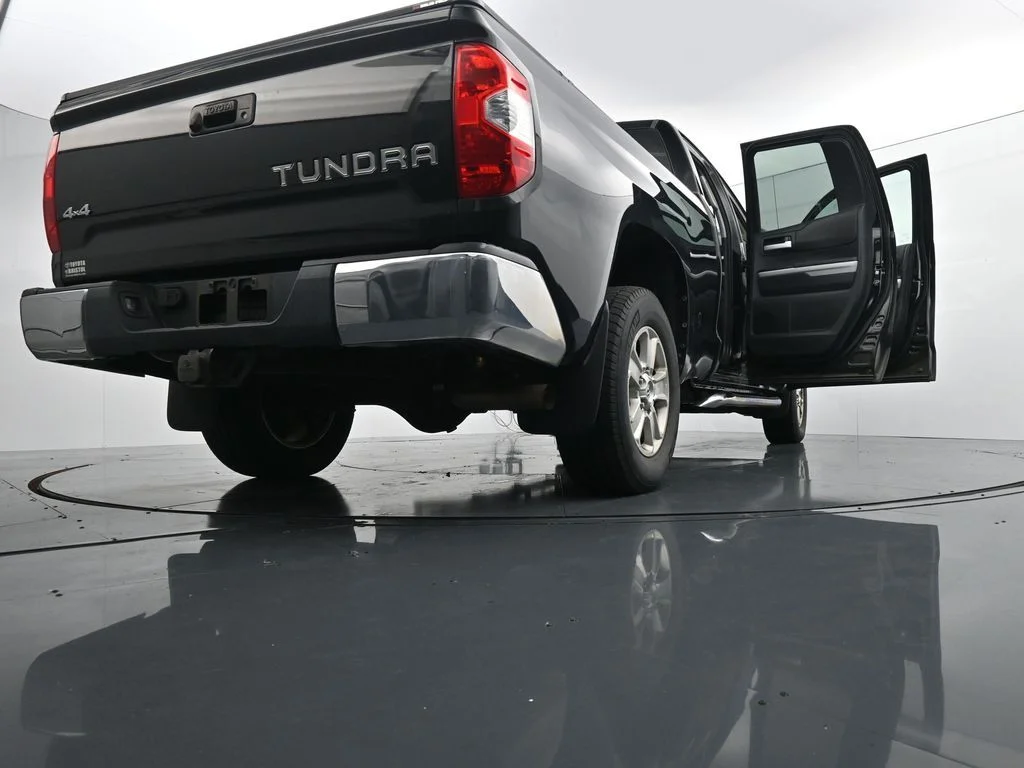 Used 2017 Black Toyota SR5 image 29