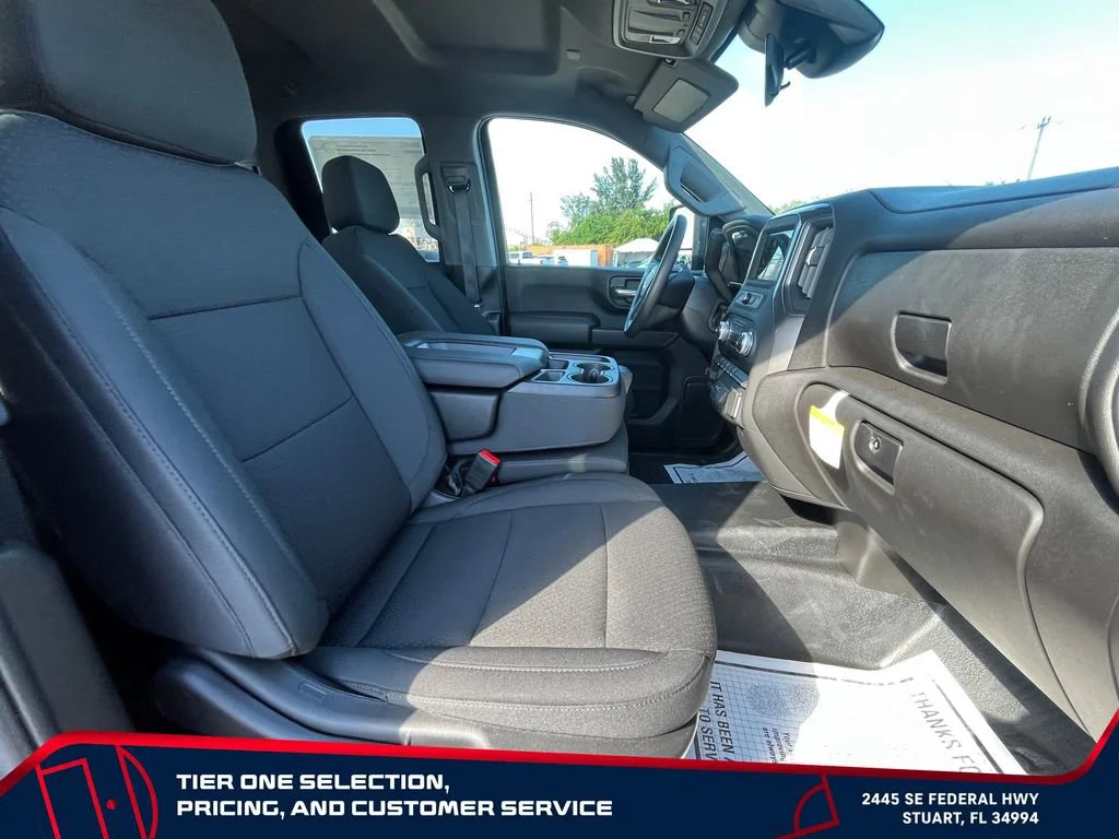 New 2025 Onyx Black GMC Pro image 38