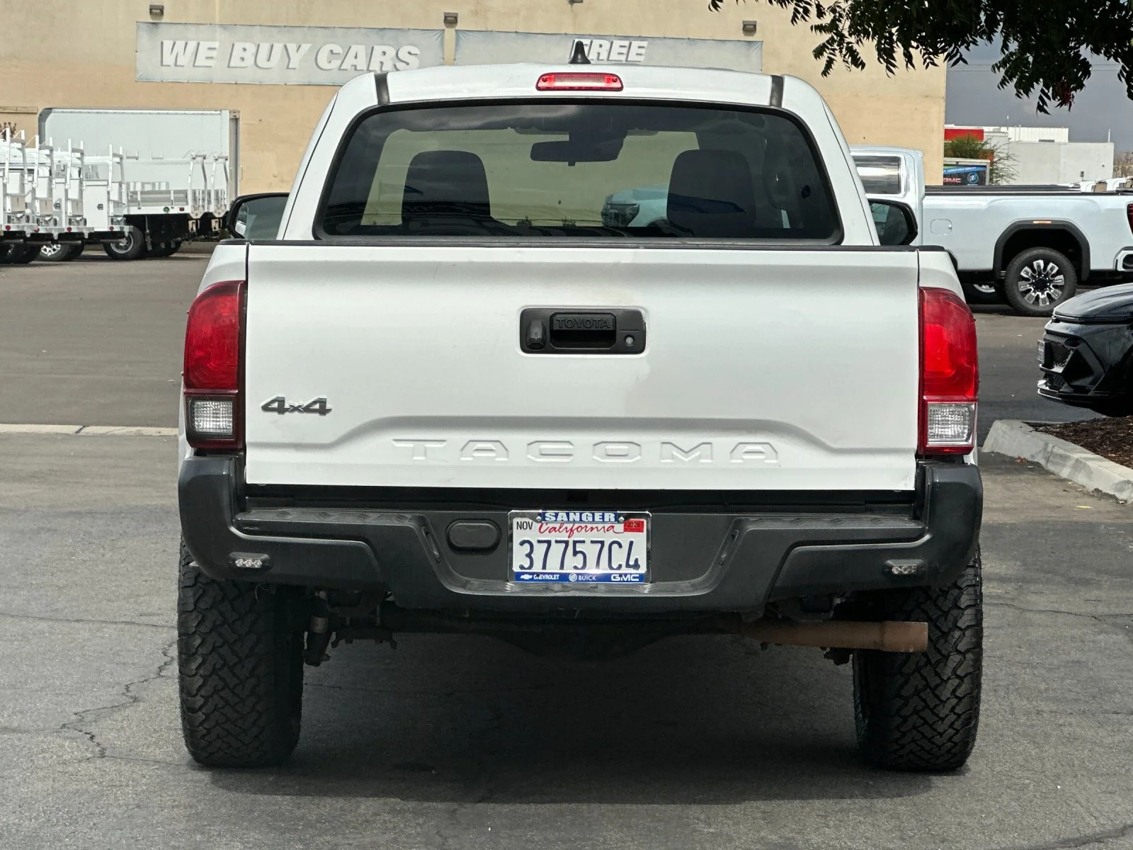 Used 2022 White Toyota SR image 5