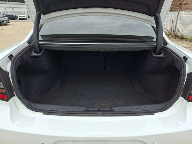 Used 2017 White Dodge SXT image 30