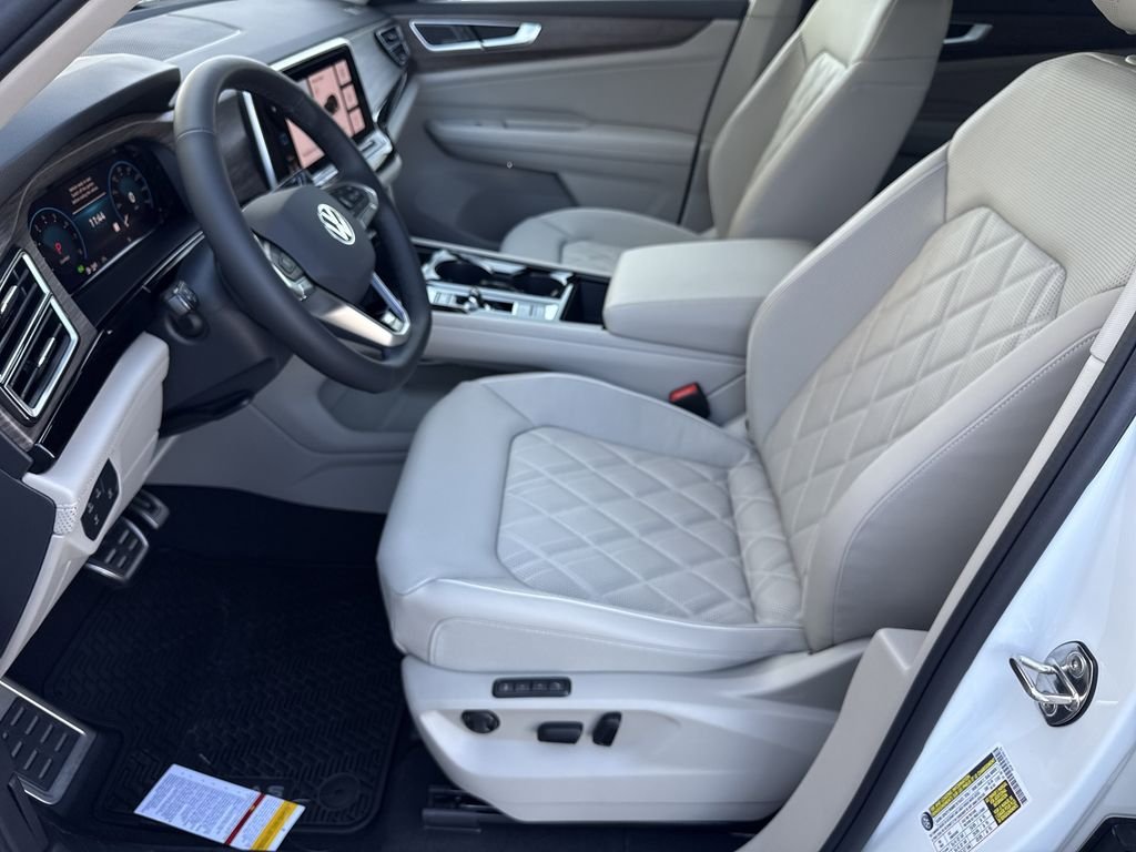 2026 Volkswagen Atlas SEL Premium R-Line - Photo 12