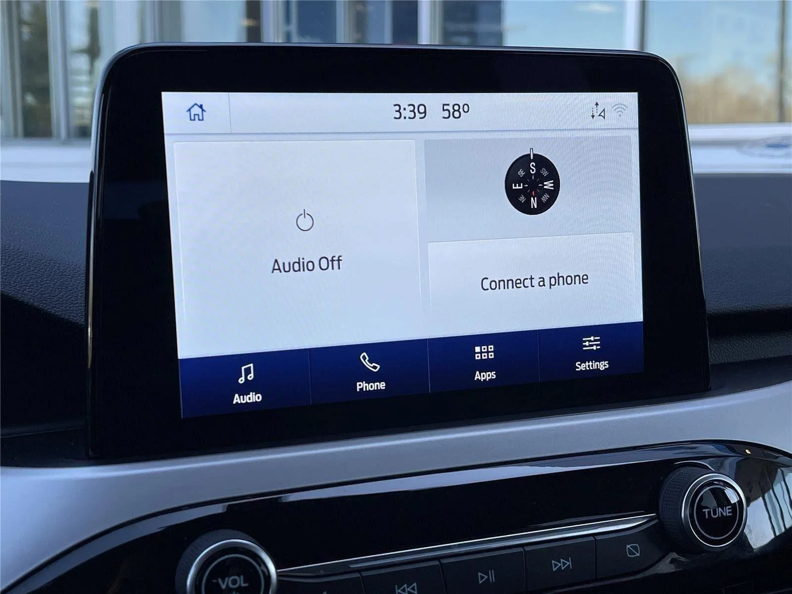 Used 2022 Gray Ford SE image 24