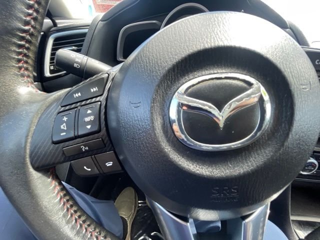 Used 2014 Blue Reflex Mica Mazda i Grand Touring image 19
