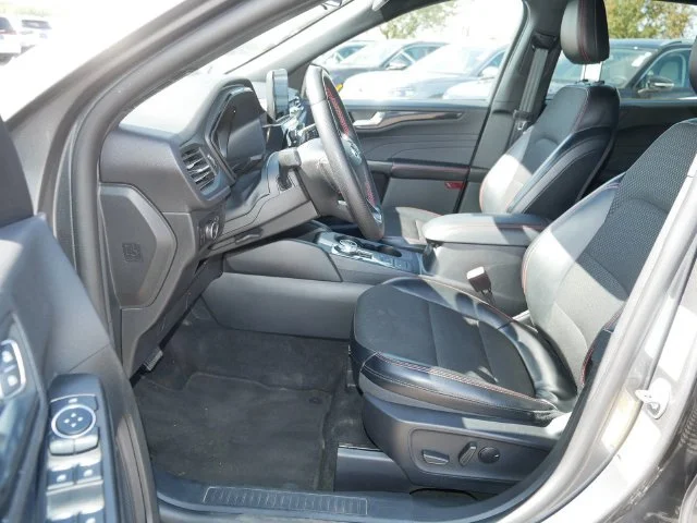 Used 2025 Gray Ford ST-Line Select image 13