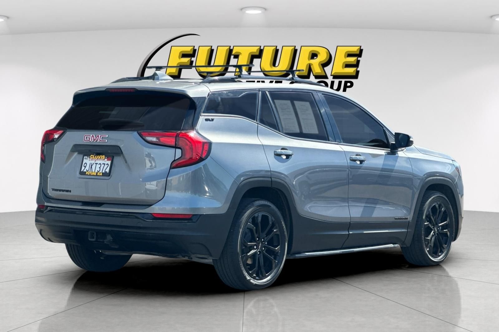 Used 2021 Gray GMC SLT image 4