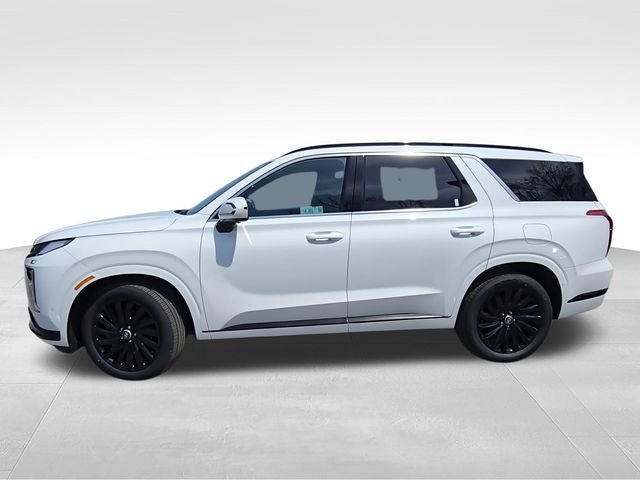 Used 2025 White Hyundai Calligraphy Night Edition image 5