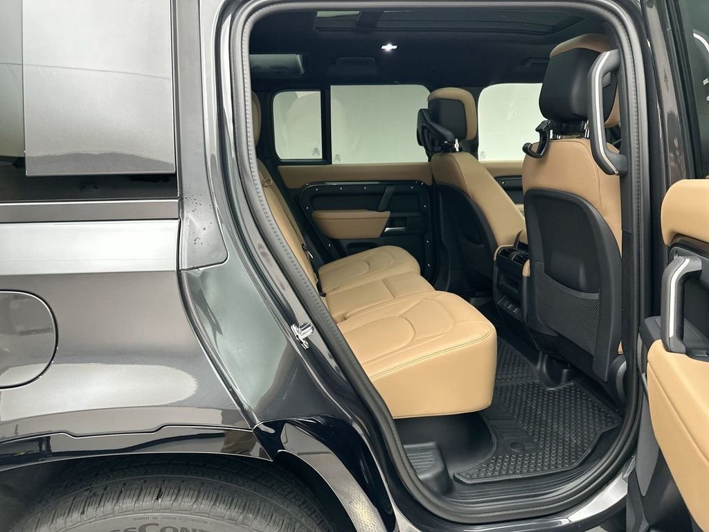 New 2026 Carpathian Grey LAND ROVER X-Dynamic SE image 7