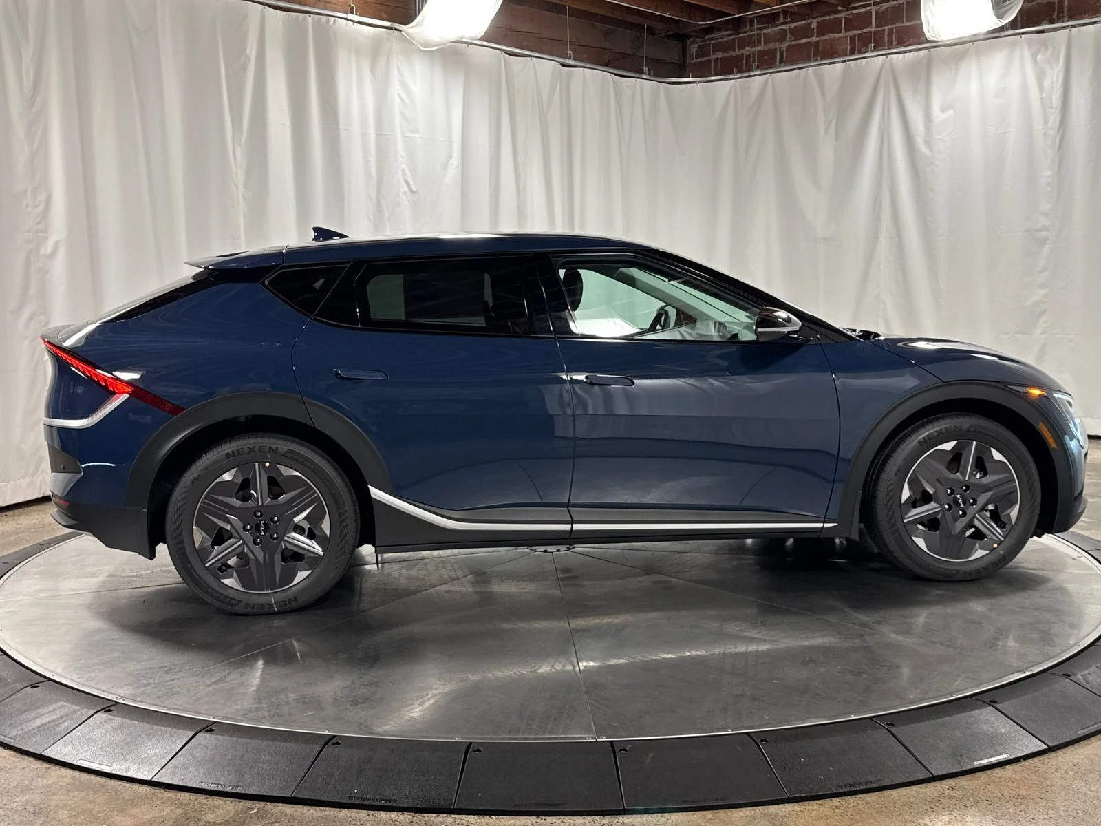 New 2026 Midnight Kia Light image 6