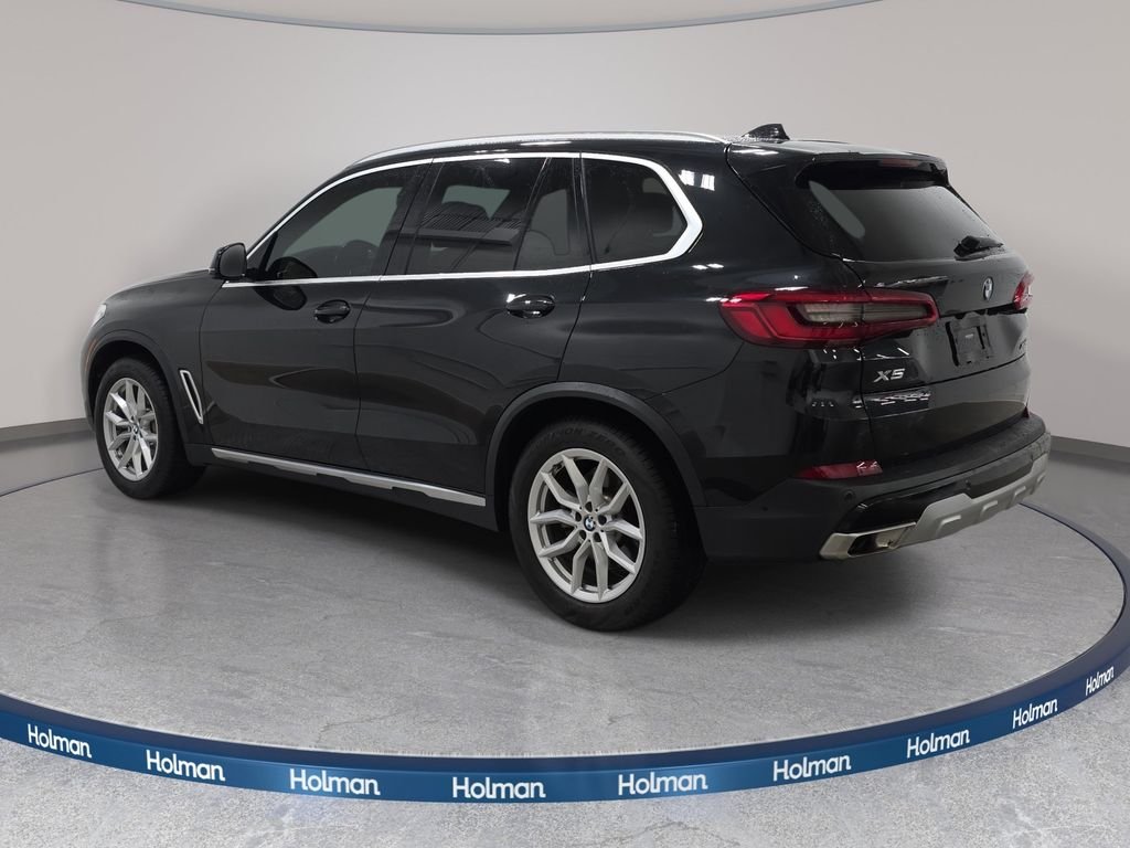 Used 2019 Black Sapphire Metallic BMW xDrive40i image 7