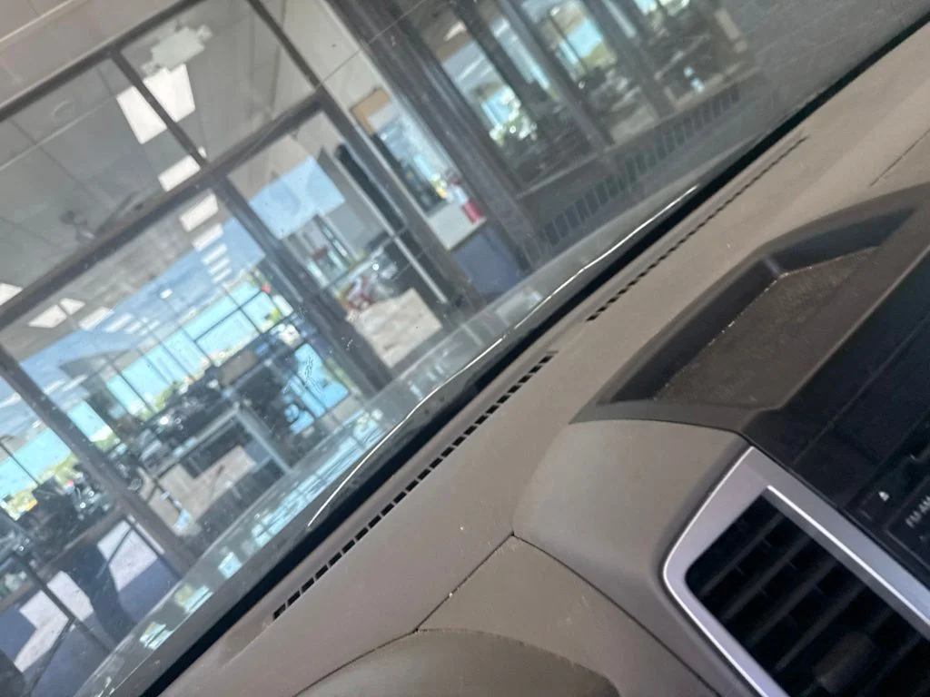 Used 2016 Blue Nissan SV image 11