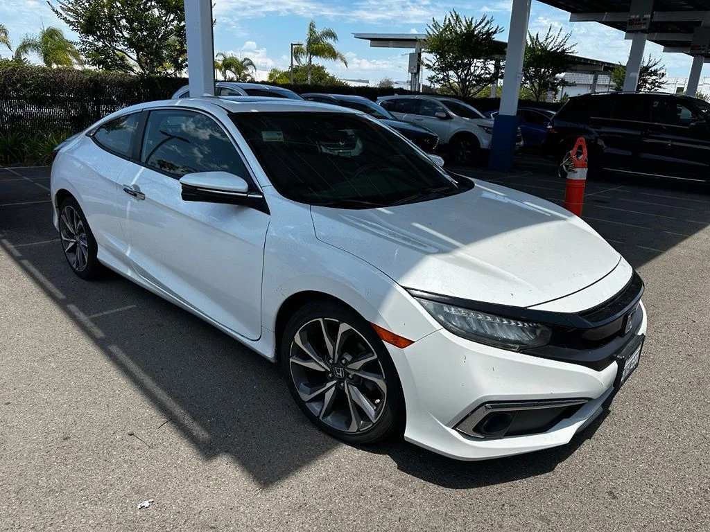 Used 2019 White Honda Touring image 7