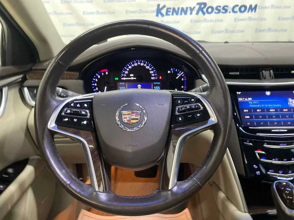 Used 2014 White Cadillac Luxury image 25