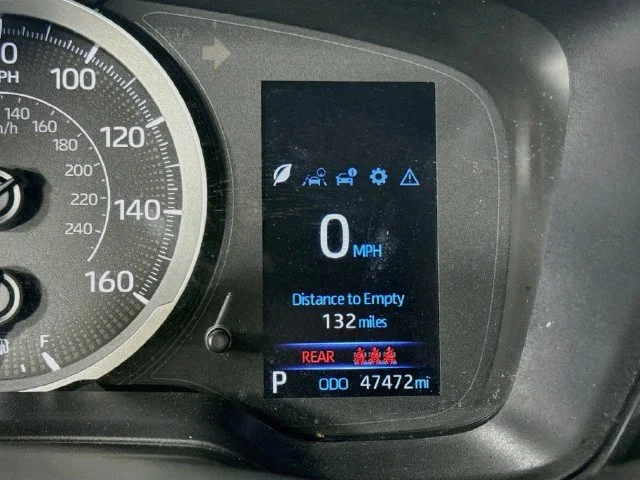 Certified Used 2022  Toyota LE image 14