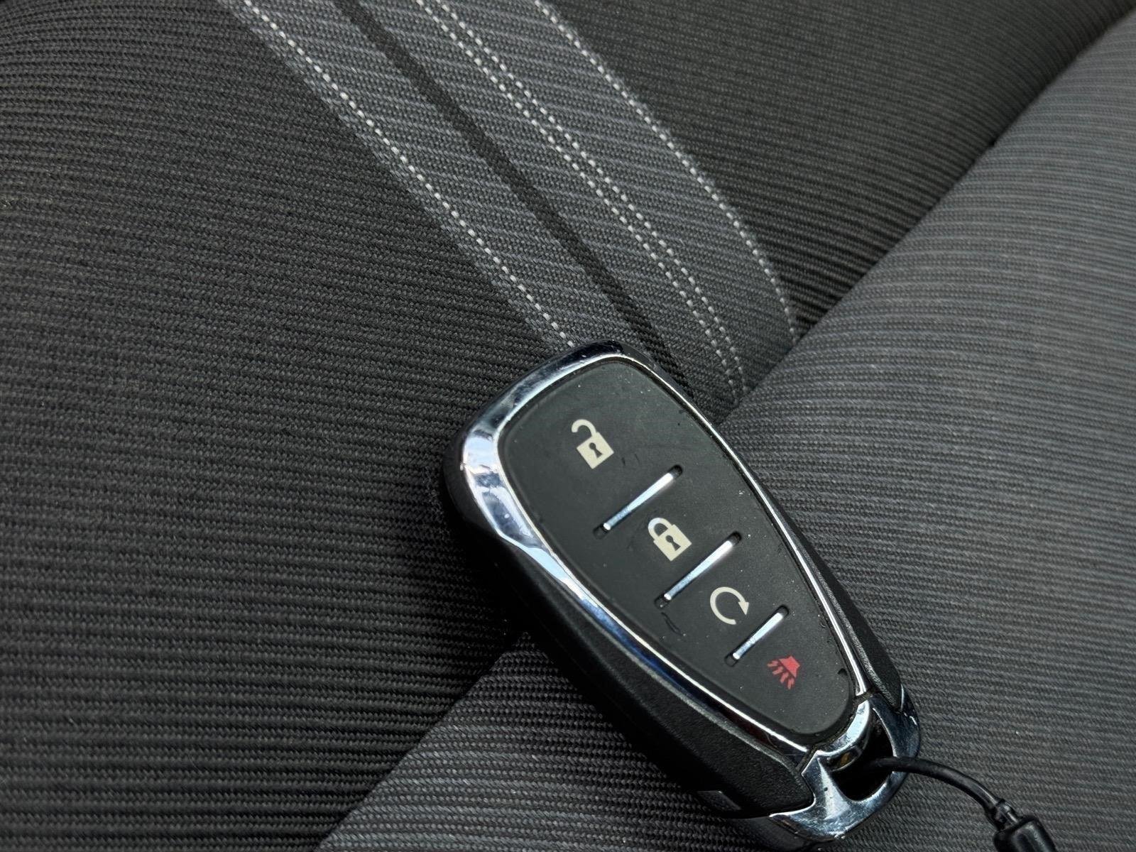 Used 2025 Sterling Gray Metallic Chevrolet LT image 24