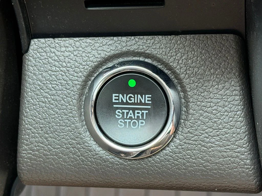 Used 2020 White Ford Limited image 31