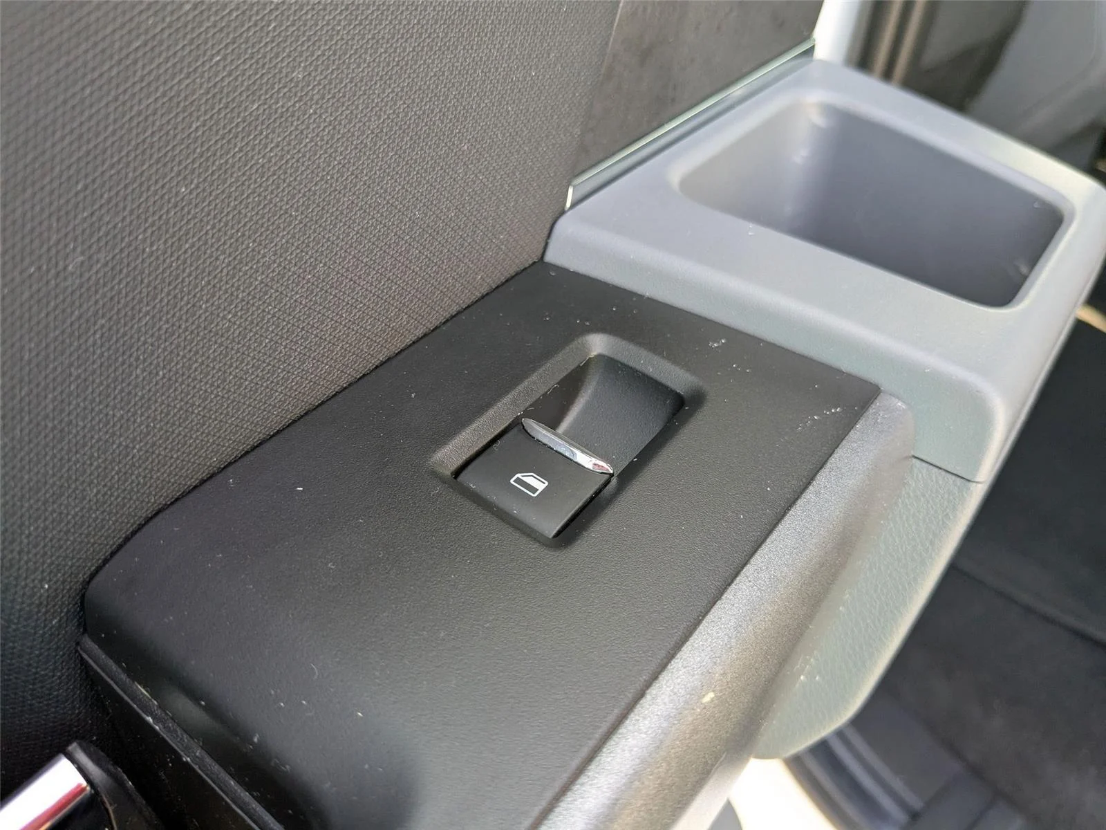 Used 2024 Oxford White Ford XLT image 27