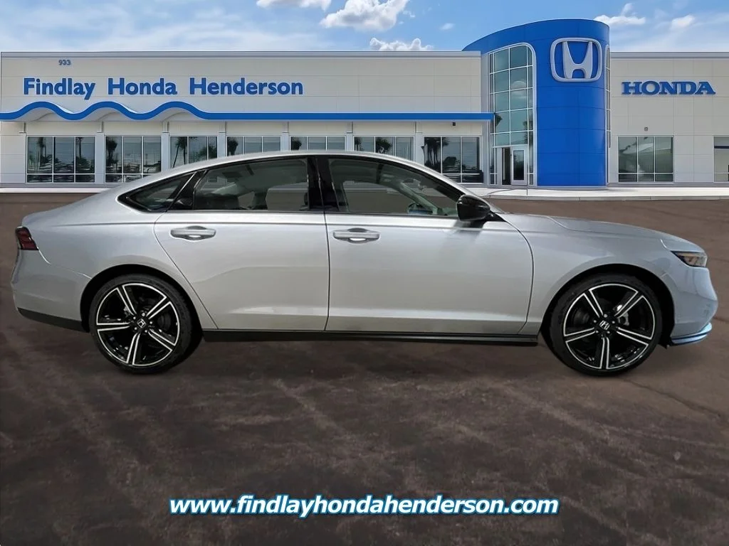 New 2026 Solar Silver Metallic Honda SE image 7