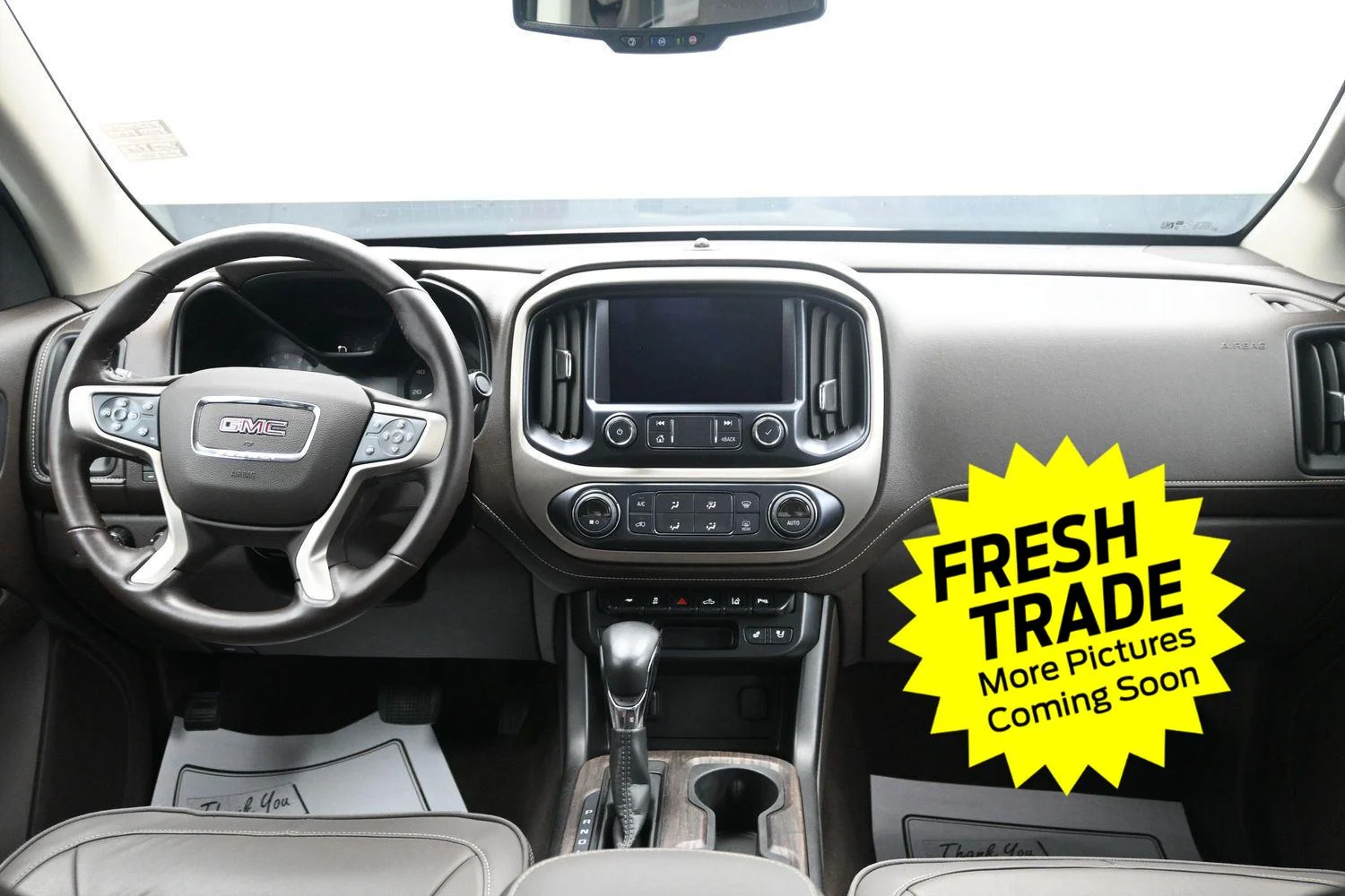 Used 2022                           GMC  image 13