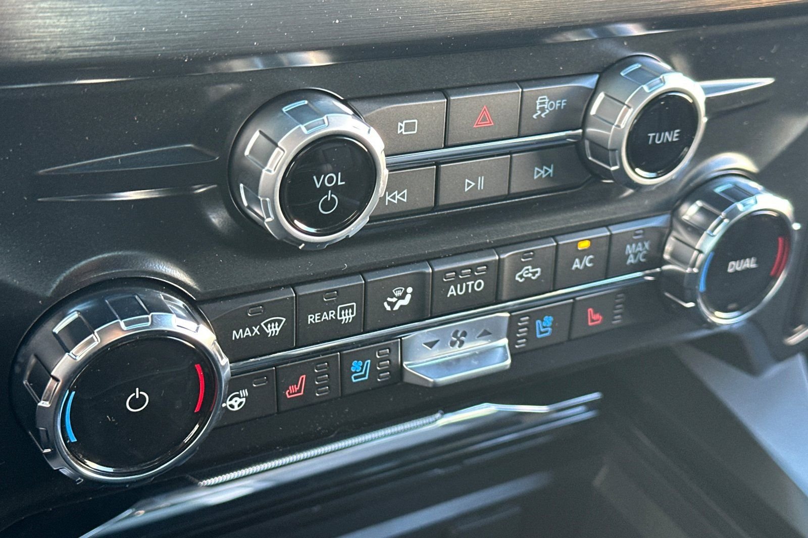 New 2026 Blue Ford Lariat image 18