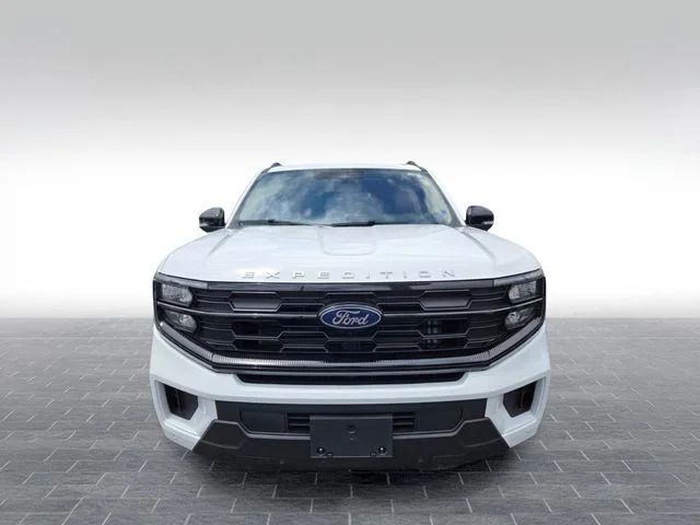 Used 2025 White Ford Active image 2