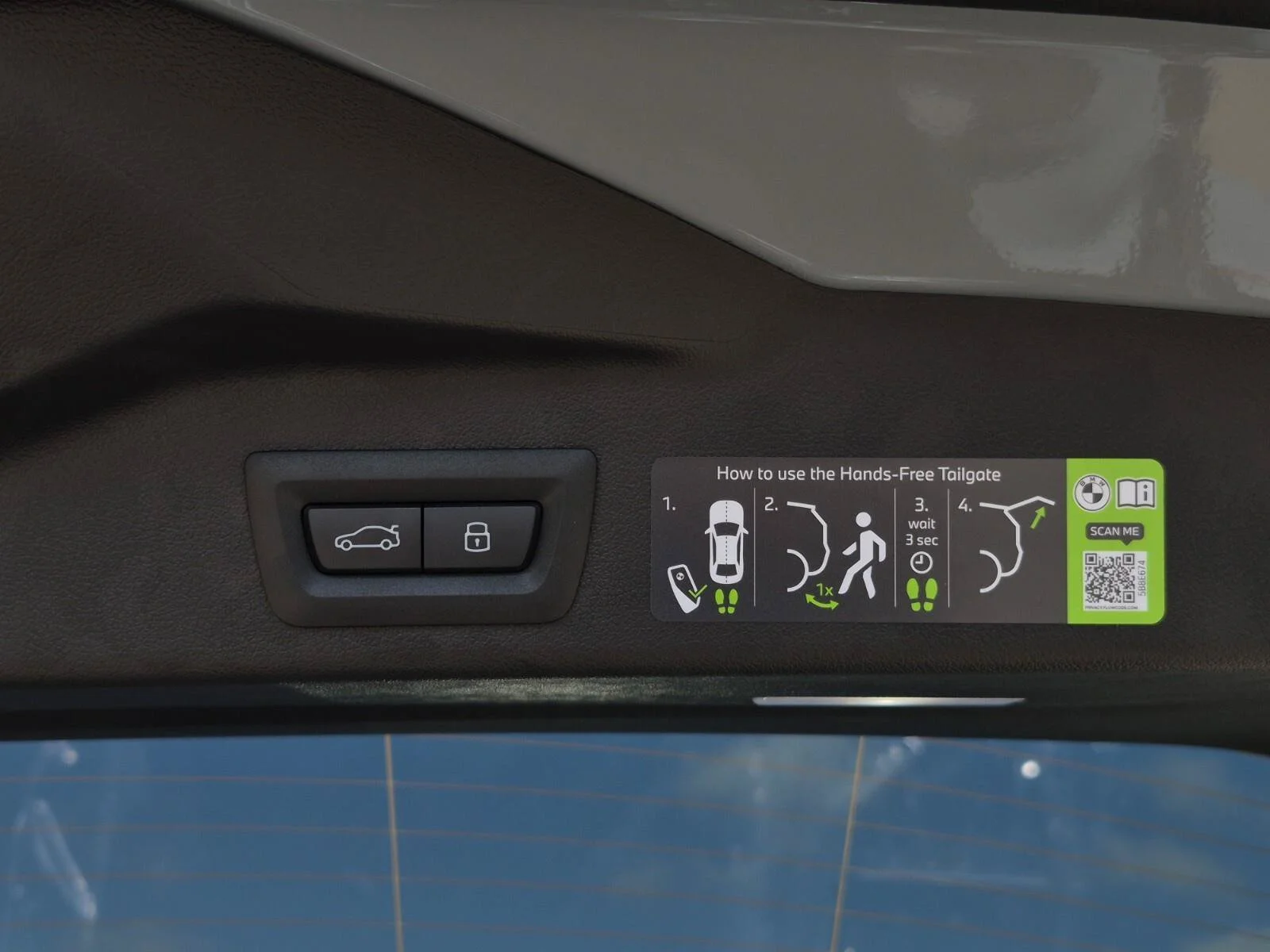 New 2026 Brooklyn Grey Metallic BMW xDrive40i image 9