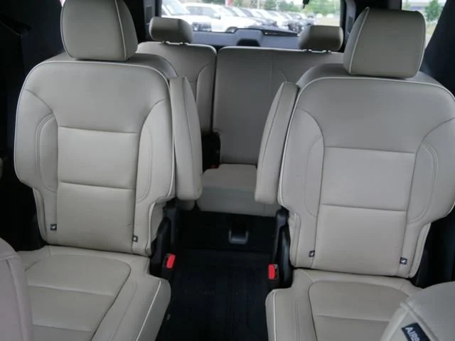 2023 Chevrolet Traverse Premier - Photo 13
