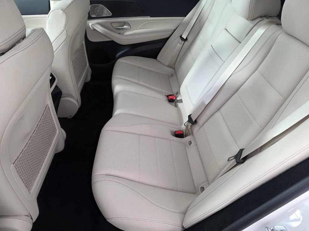 New 2026 Polar White Mercedes-Benz GLE 450 image 11