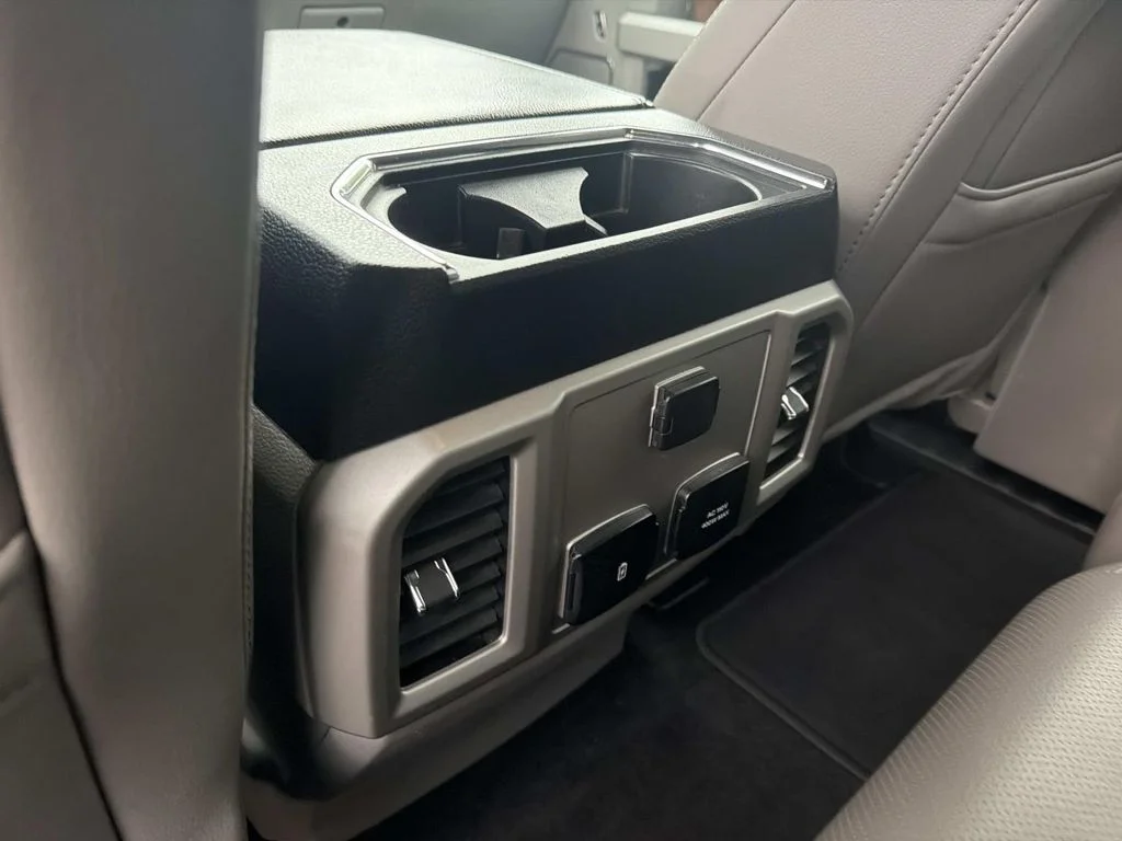 Used 2018 Blue Jeans Metallic Ford Lariat image 17