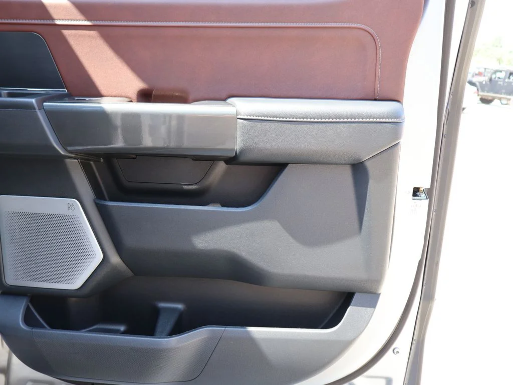 Used 2022 Silver Ford Lariat image 10