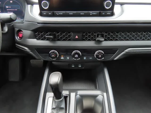 Certified Used 2023 Crystal Black Pearl Honda LX image 19