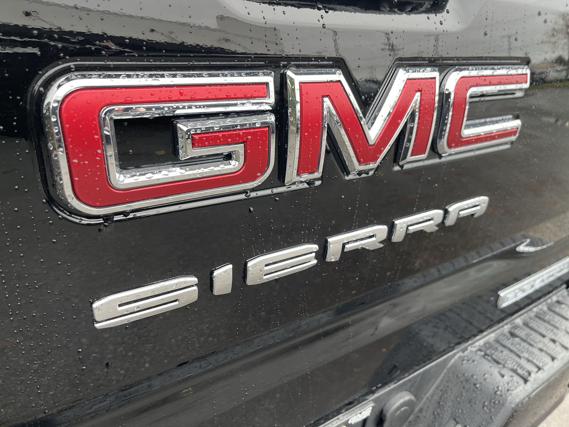 New 2026 Onyx Black GMC Elevation image 68
