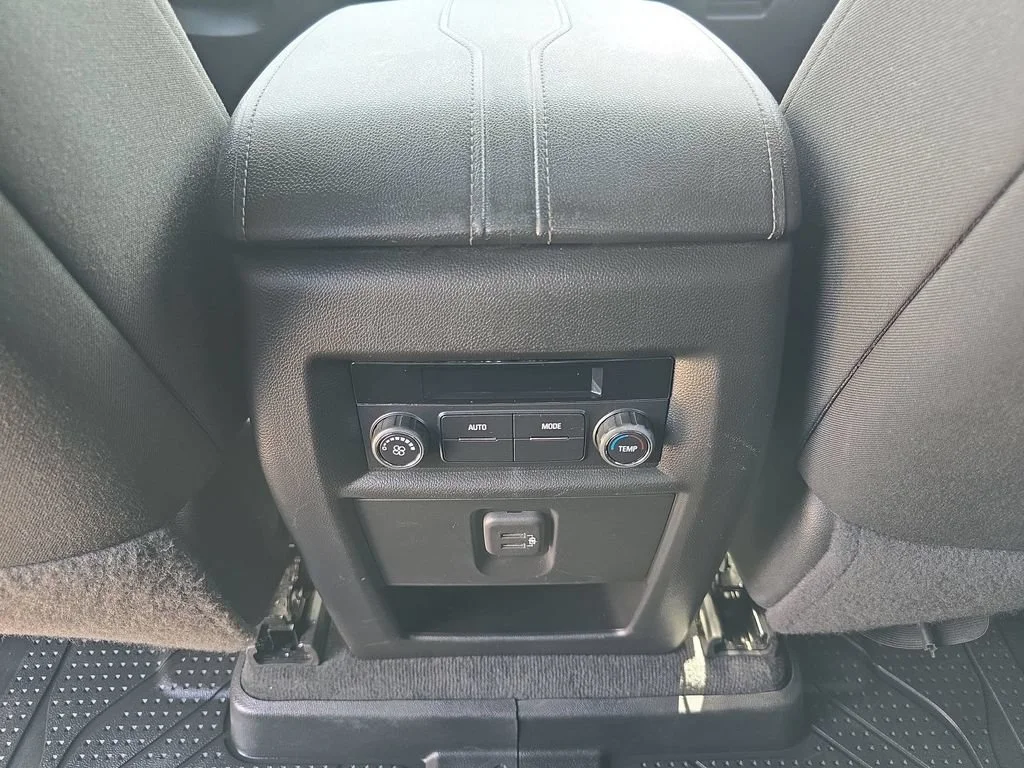 2023 Chevrolet Traverse 1LT - Photo 22