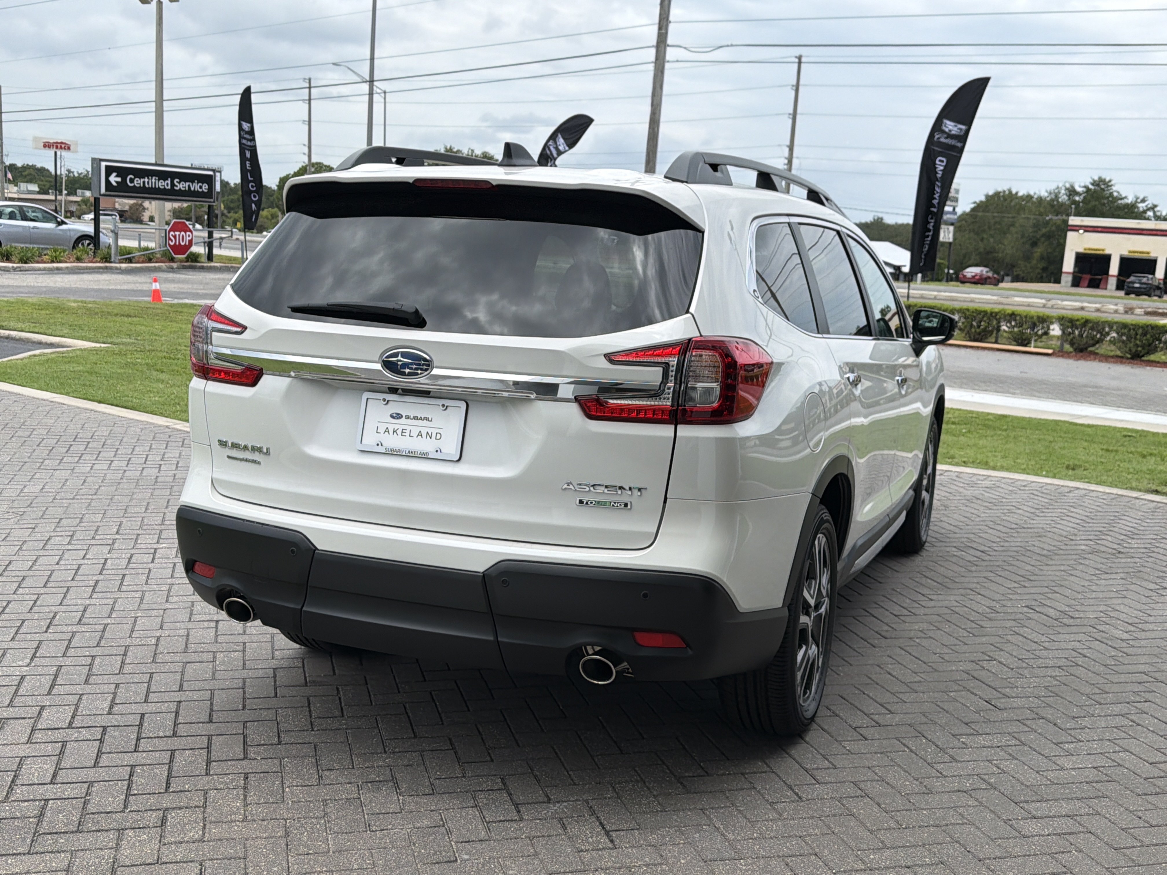 New 2026 CRYSTAL WHITE PEARL Subaru Touring 7-Passenger image 6