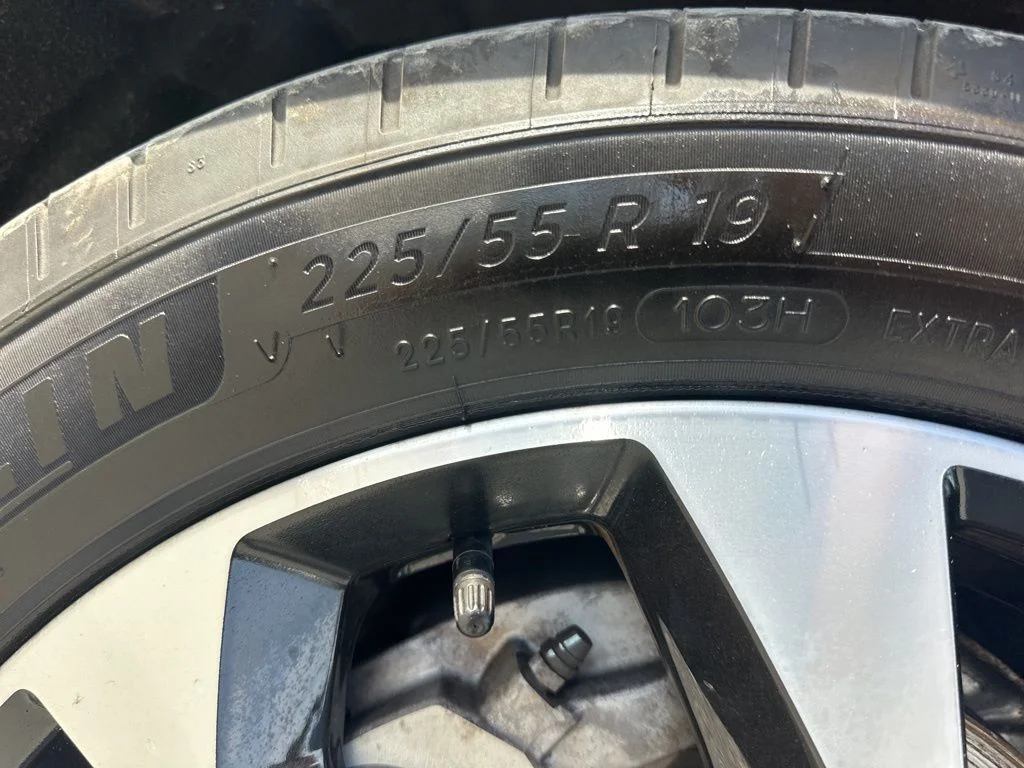 Used 2023 Gray Ford Premium image 31
