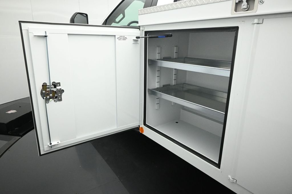 2025 Ford F-550 Super Duty Chassis Cab XL - Photo 16