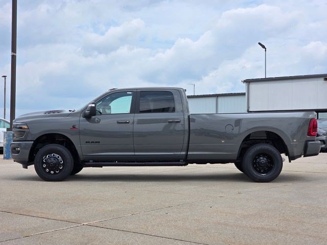 New 2026 Ceramic Gray Clear-Coat Exterior Paint RAM Laramie image 4