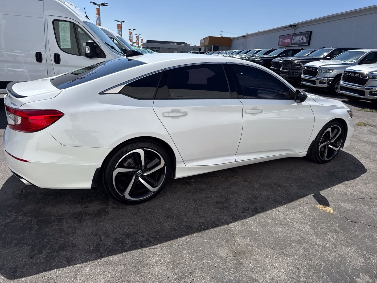 Used 2022 Platinum White Pearl Honda Sport image 14