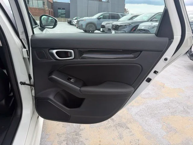 Used 2024 White Honda Touring image 16