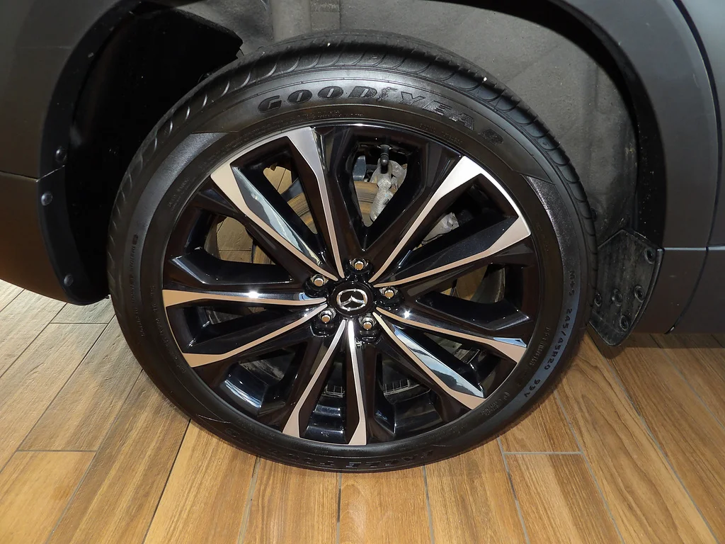 Certified Used 2023 Polymetal Gray Metallic Mazda 2.5 S Premium Plus image 5