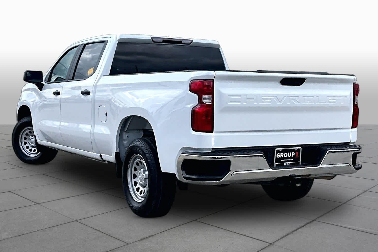 Used 2022 Summit White Chevrolet Work Truck image 11