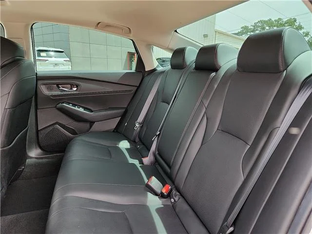 Used 2024 White Honda Touring image 10
