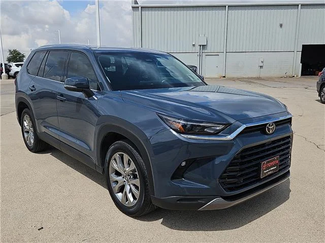 Used 2024 Blueprint Toyota Limited All-Wheel Drive image 6