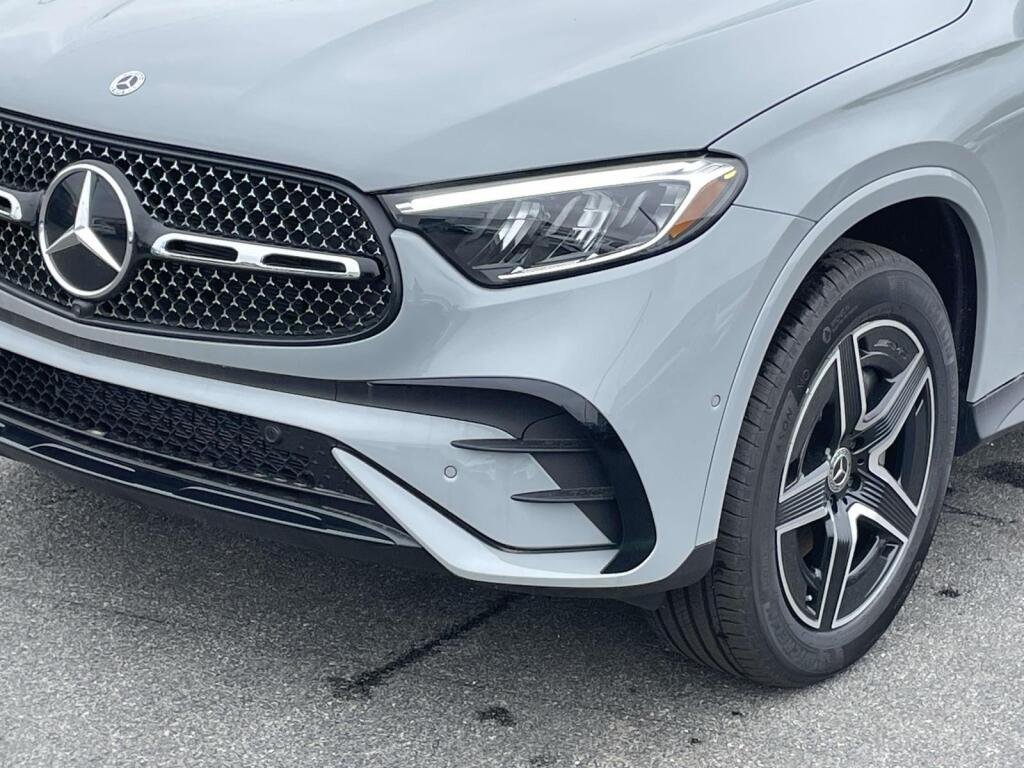 New 2026 MANUFAKTUR Alpine Grey Mercedes-Benz GLC 300 image 13