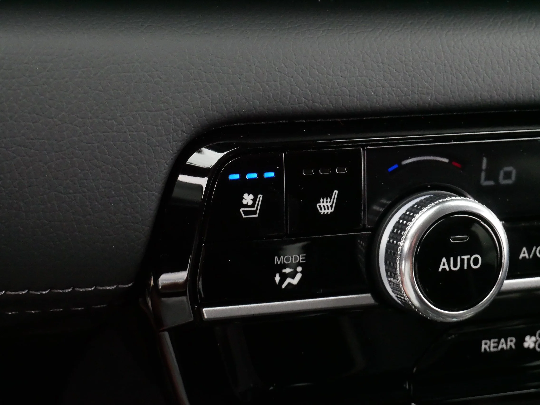 2026 Honda Pilot Elite - Photo 67