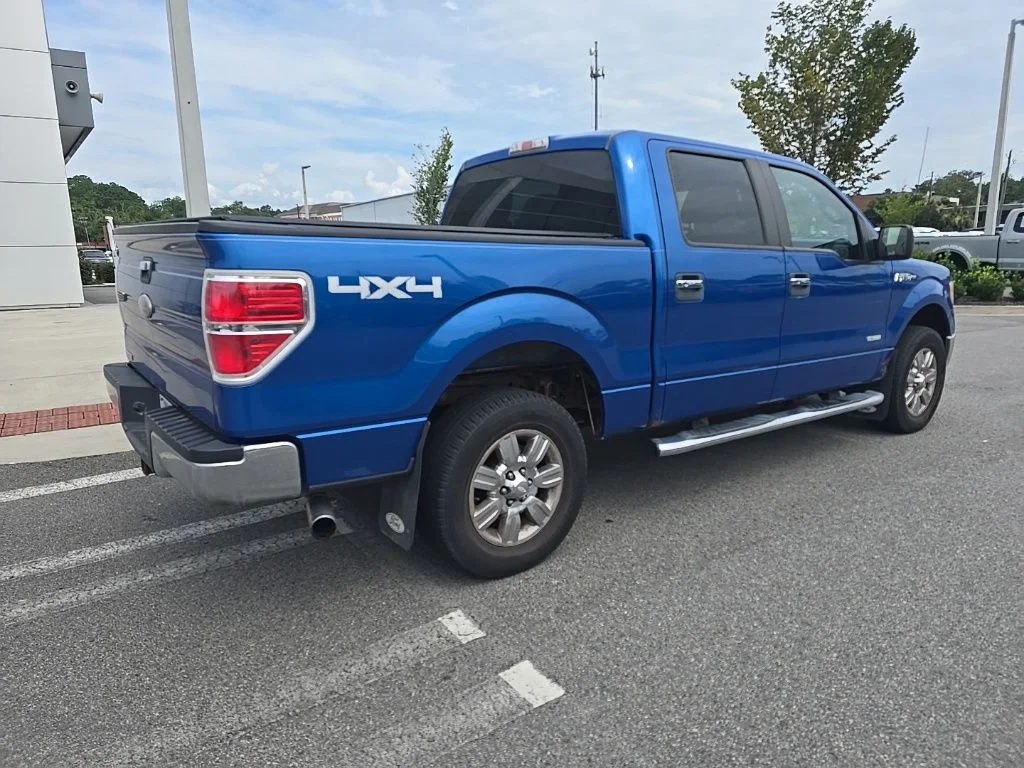 Used 2011 Blue Ford XLT image 7
